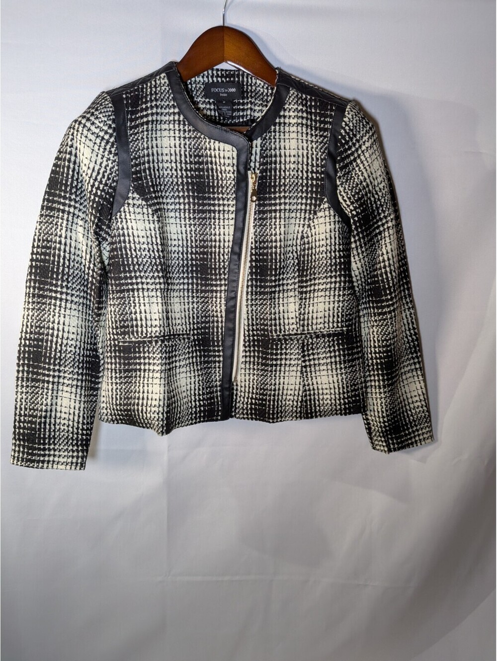 Focus 2000 Petite Blazer Lined Jacket Size 6P Black and Cream
